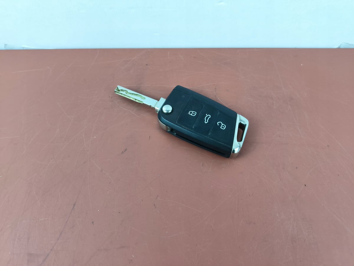 VW Volkswagen OE Kluczyk PILOT 5G6959752CJ