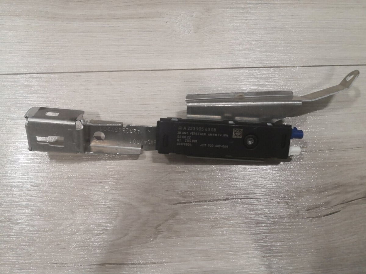 Antena Mercedes A2239054308