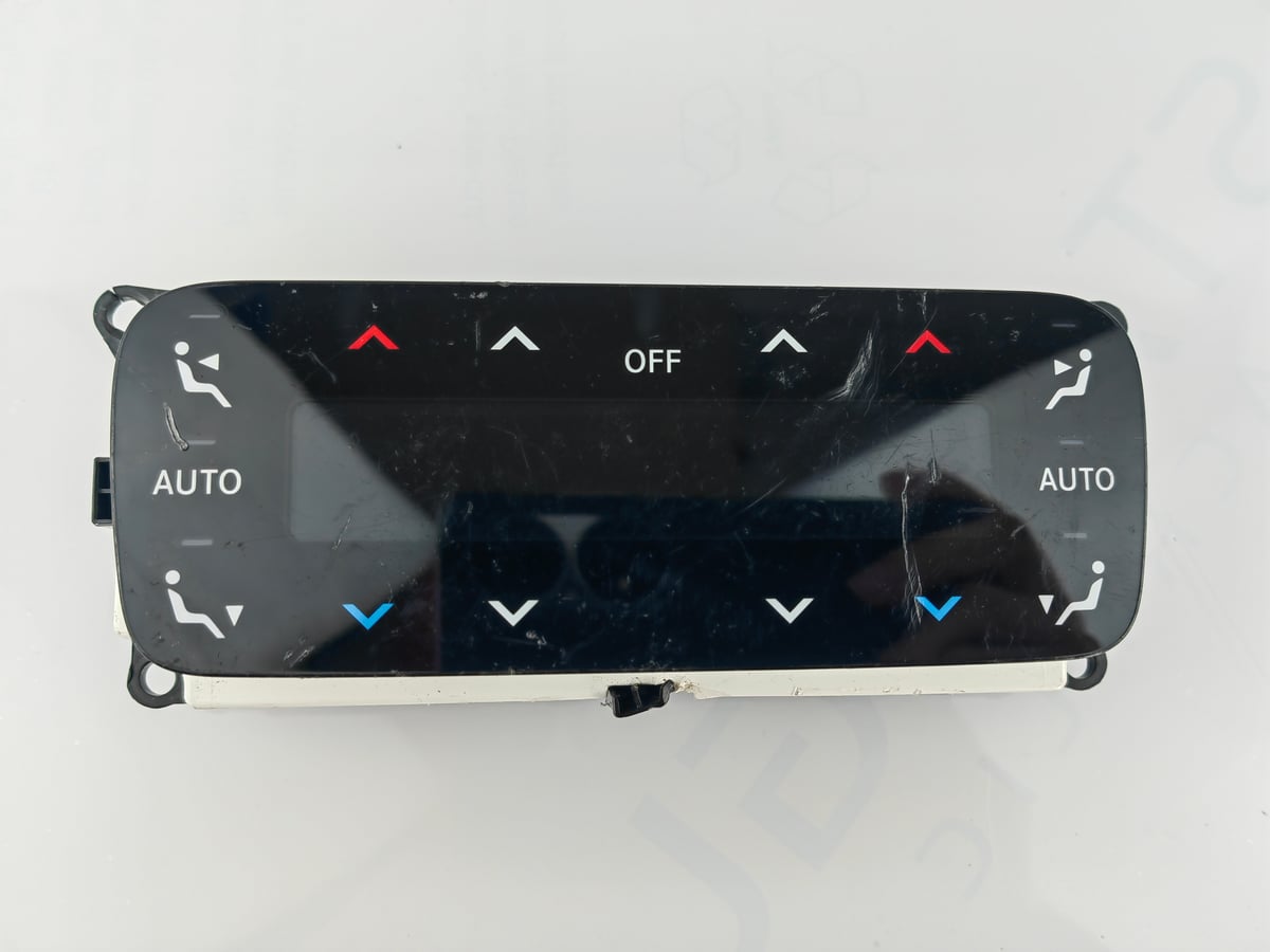 Mercedes-Benz W206 Panel sterowania klimatyzacji A2069003916 (16)