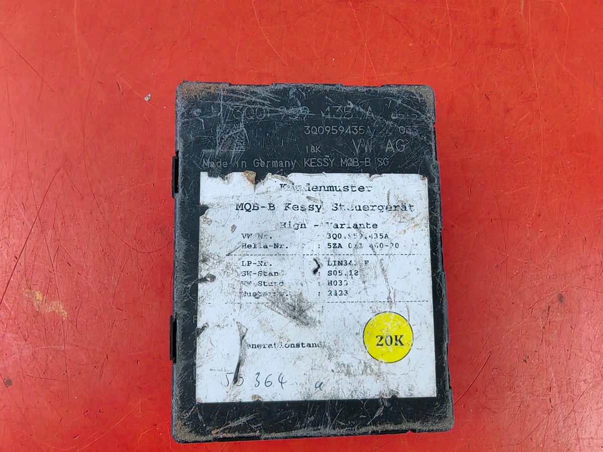 Volkswagen PASSAT B8 Moduł / Sterownik KEYLESS 3Q0959435A (2)