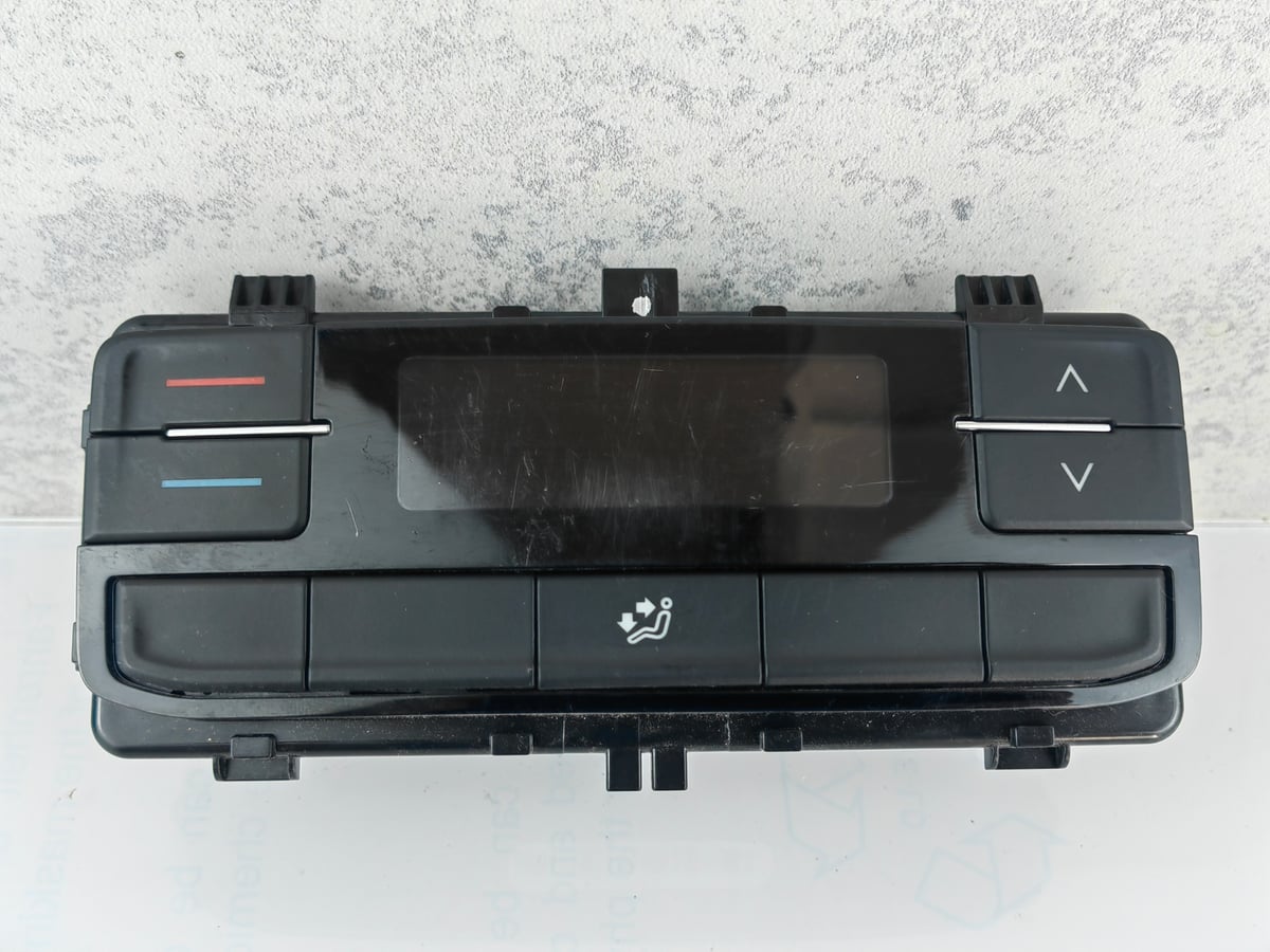 Volkswagen Multivan T6 Panel klimatyzacji 7LA907049A (8)