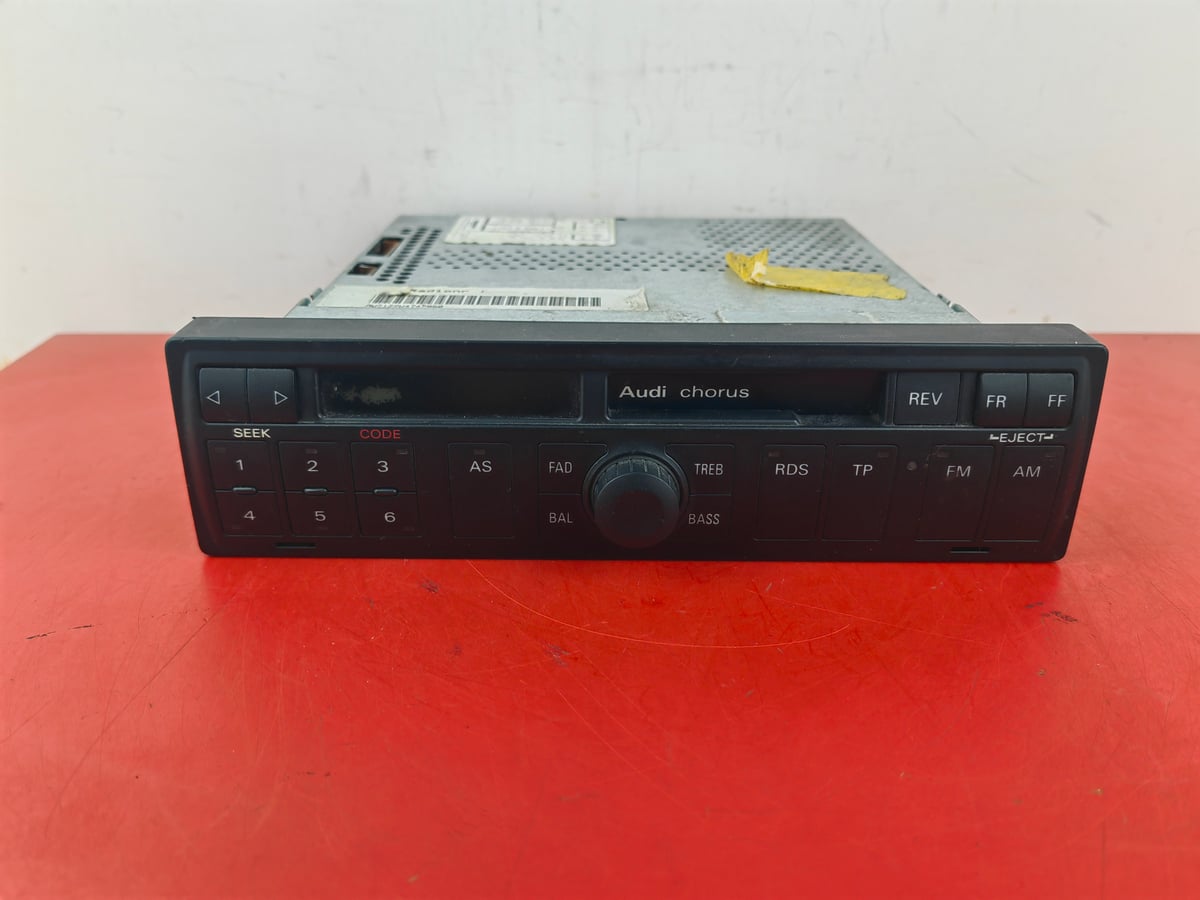 Audi A4 radioodtwarzacz 4B0035152A