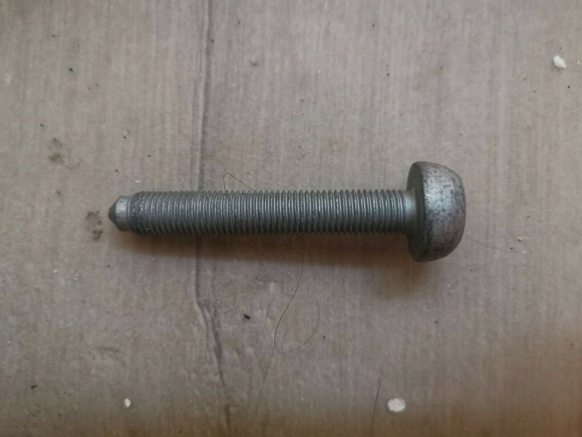 Śruba z łbem soczewkowym torx VW N90954802