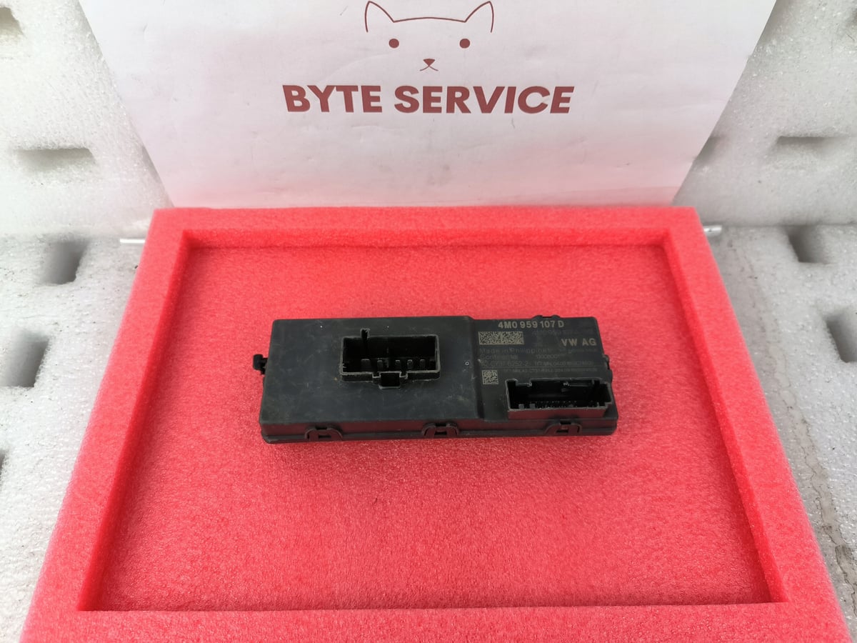 Audi OE Moduł Sterownik klapy bagażnika 4M0959107D
