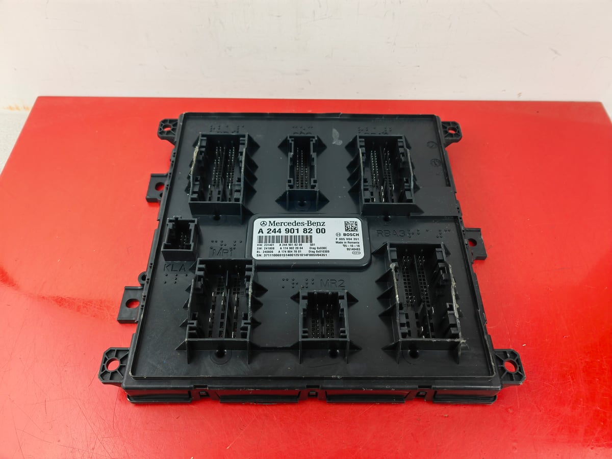 Mercedes-Benz C174 C178 Moduł / Sterownik komfortu ECU A2449018200 TH