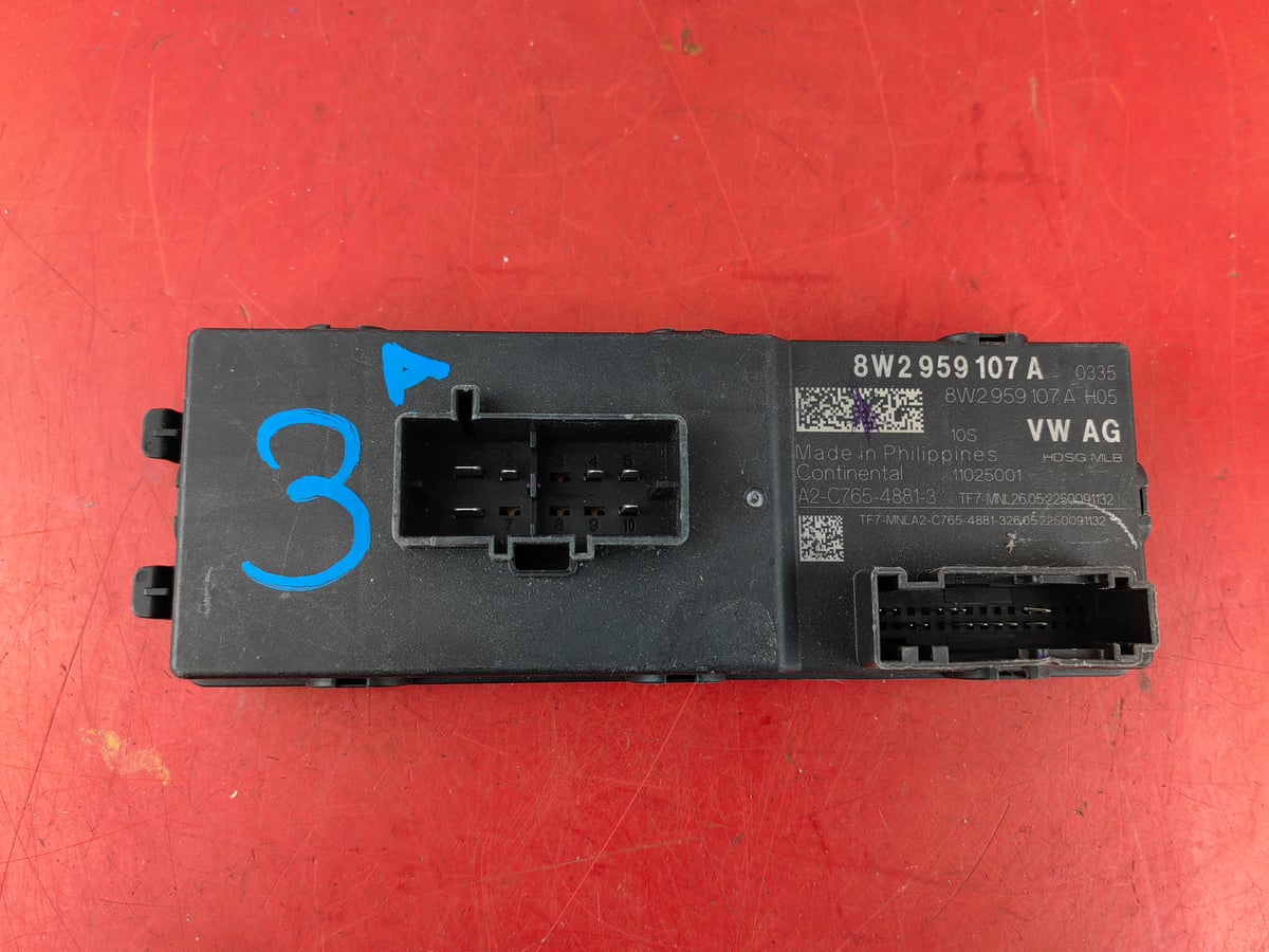 Audi A4 Modul Sterownik Bagażnika 8W2959107A (3)