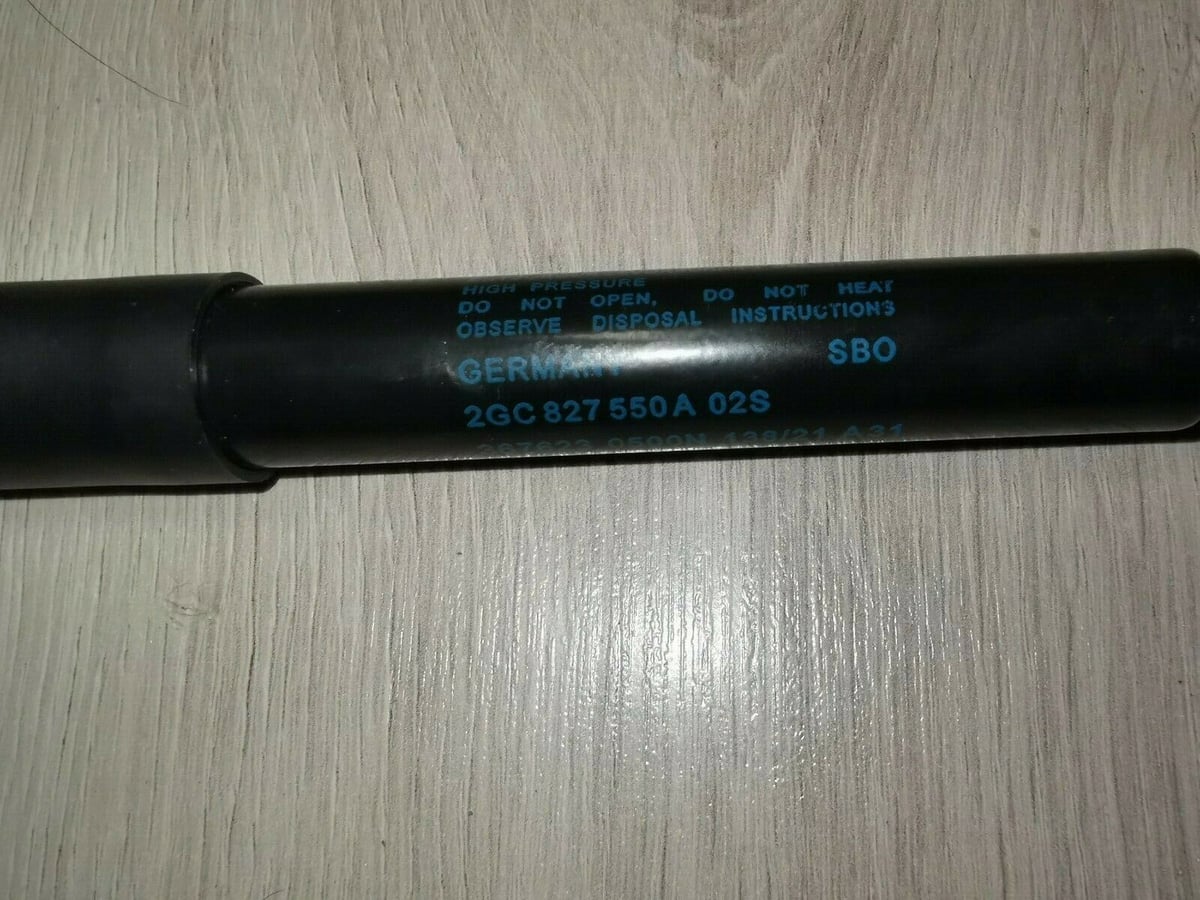 Siłownik Klapy VW 2GC827550A