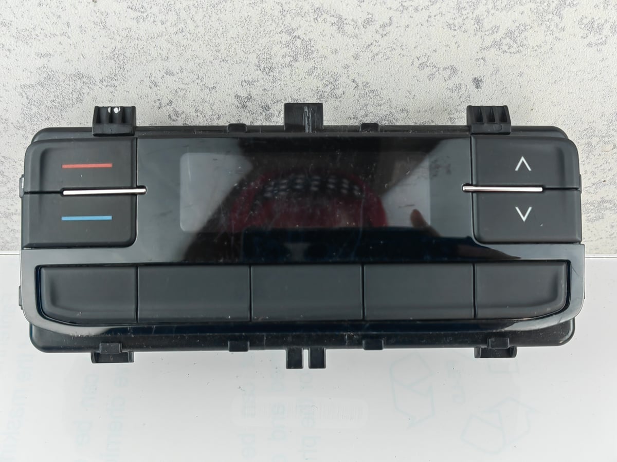 Volkswagen Multivan T6 Panel klimatyzacji 7LA907049 (7)