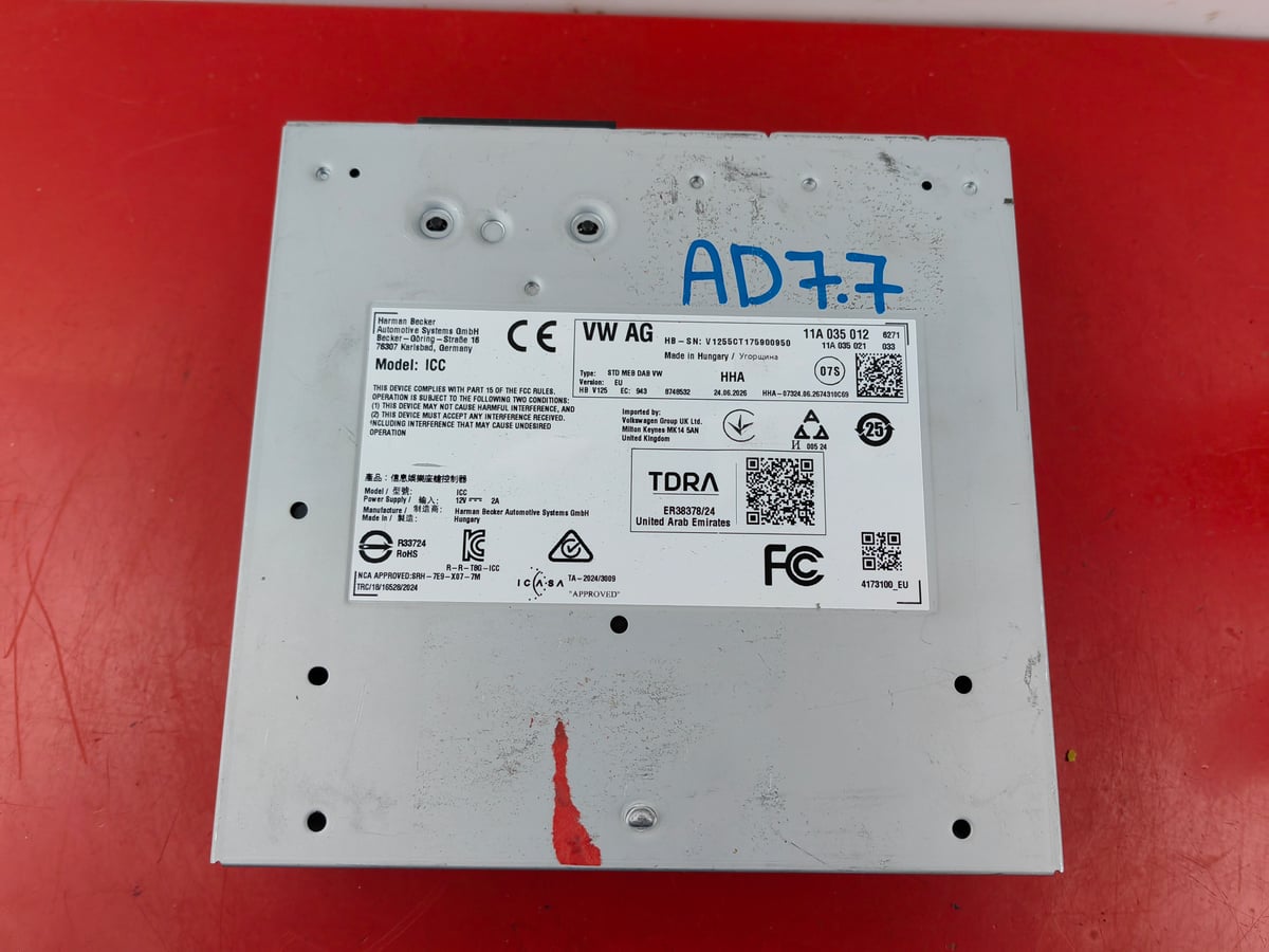 Volkswagen stacja multimedialna STD MEB DAB VW  11A035012(AD7.7)