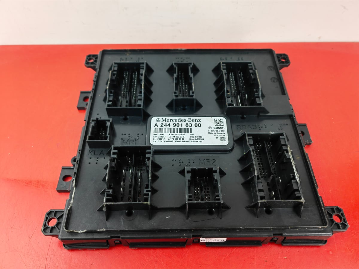 Mercedes-Benz W174 Moduł / Sterownik komfortu A2449018300 TH