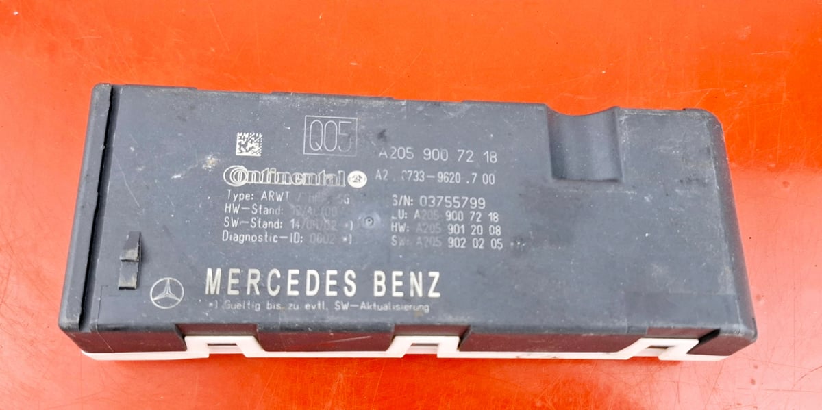 Mercedes-Benz X253 Moduł elektrycznej klapy bagażnika A2059007218