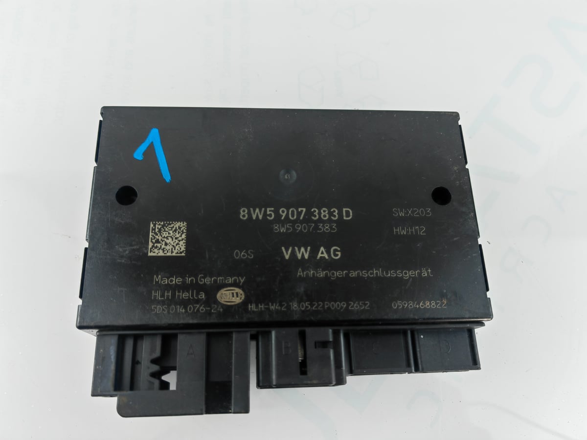AUDI A4 Moduł Sterownik HAKA 8W5907383D (1)