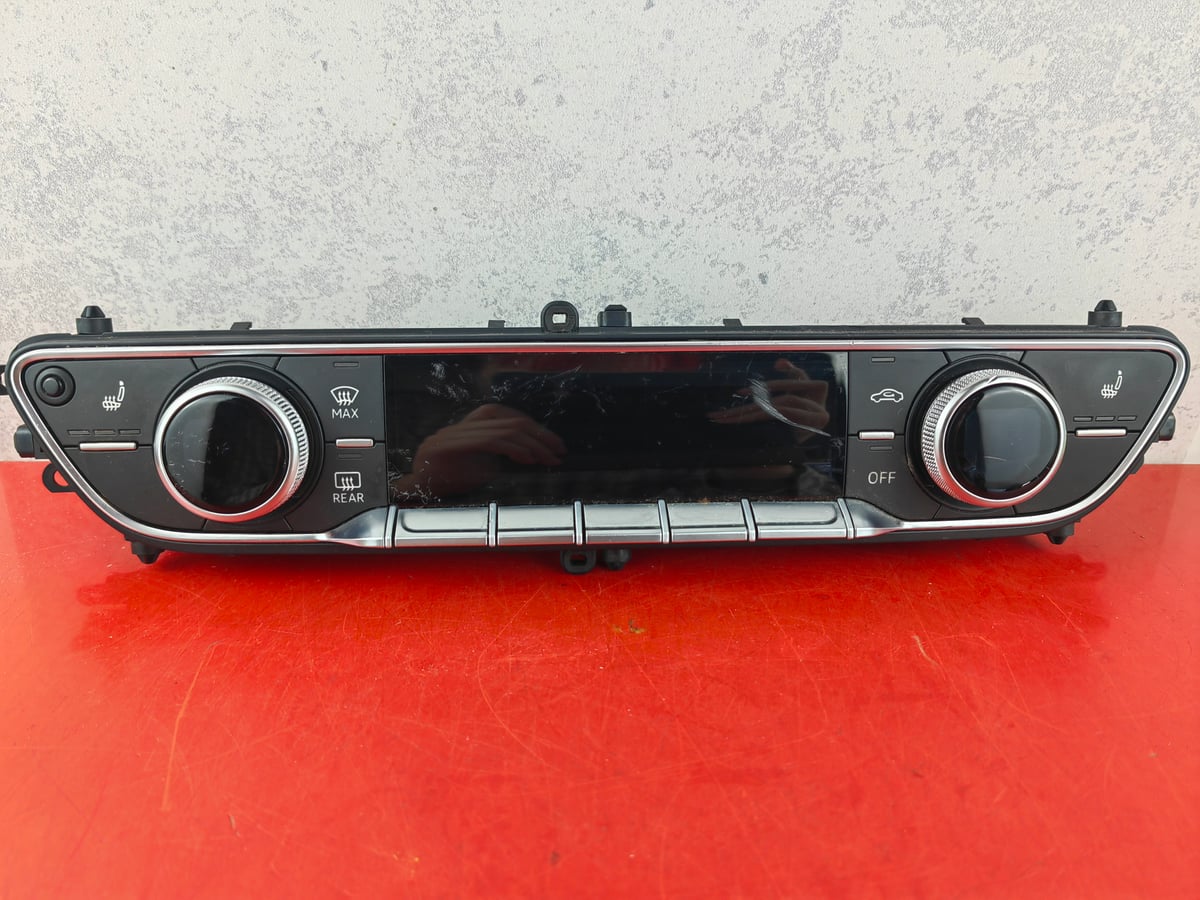 AUDI A4 Panel klimatyzacij 8W0820043BR (2)