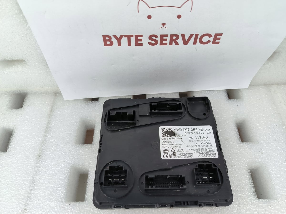 VW AG STEROWNIK MODUŁ KOMFORTU BCM 8W0907064FB