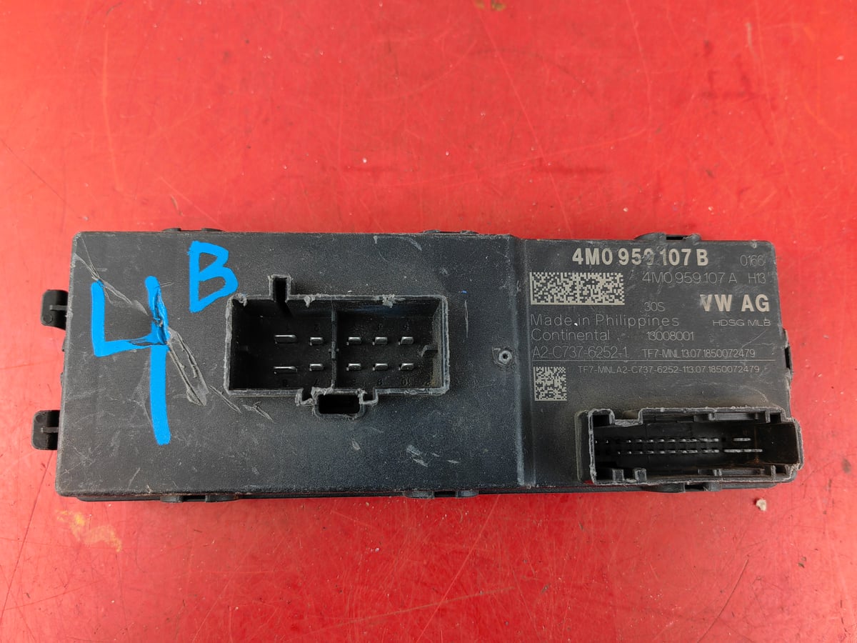 Audi A4 Modul Sterownik Bagażnika 4M0959107B (4)
