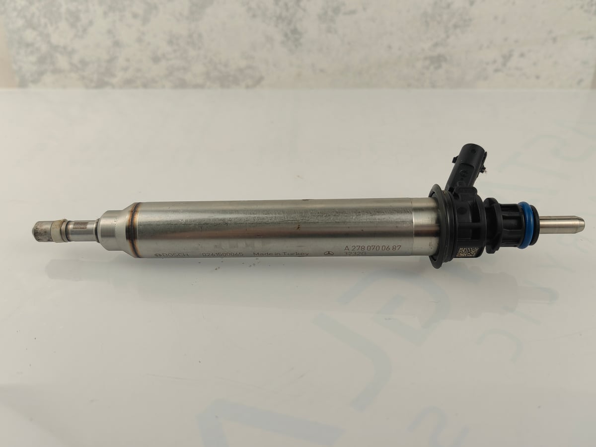 Mercedes-Benz OE Wtrysk / Wtryskiwacz paliwa A2780700687 0261500065 (1)