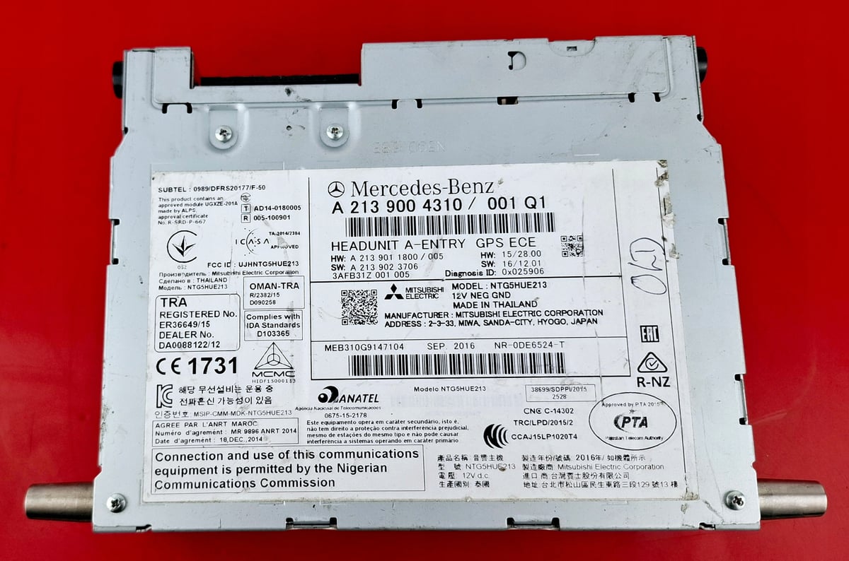 Mercedes-Benz W213 Stacja multimedialna NTG5 Entry GPS ECE A2139004310