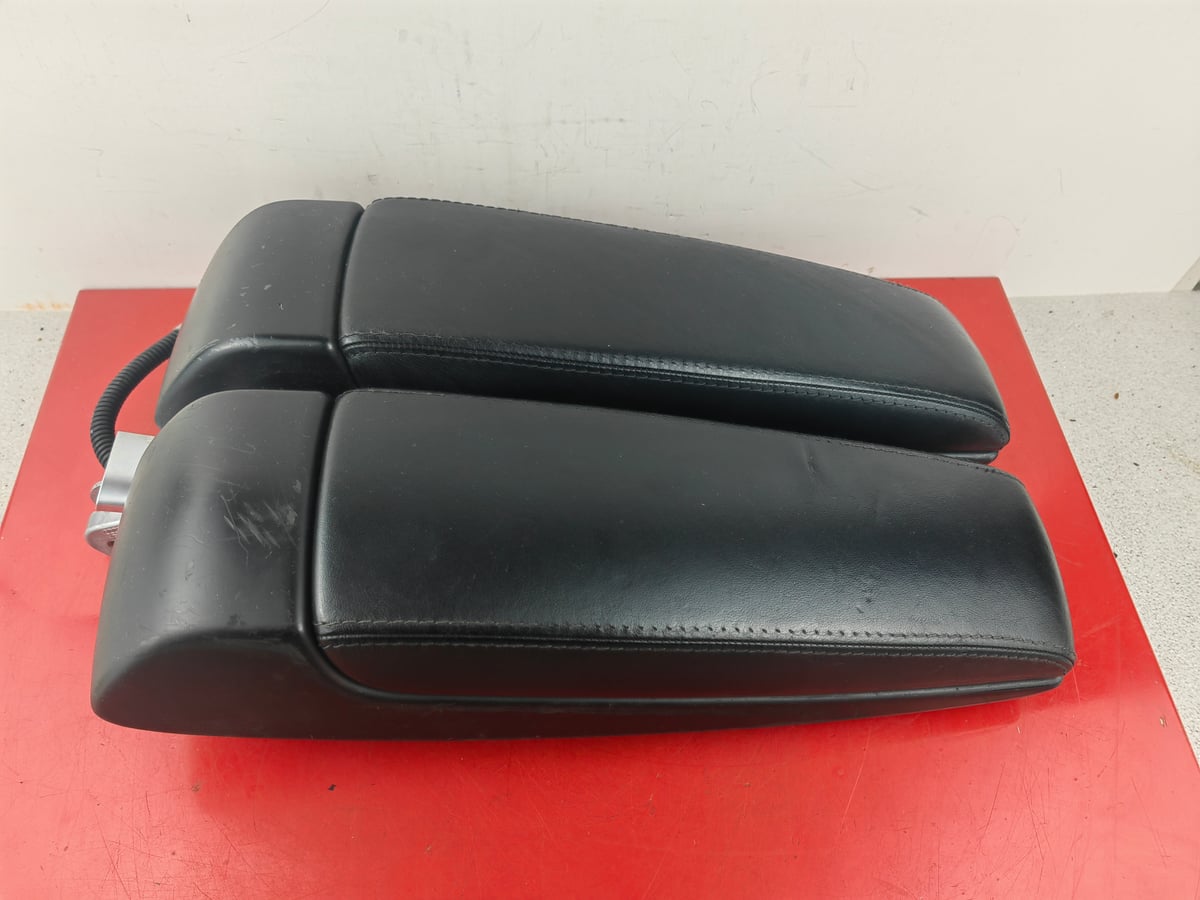 Audi A8 D3 Podłokietnik 4E0864206 4E0864207  4E0864208