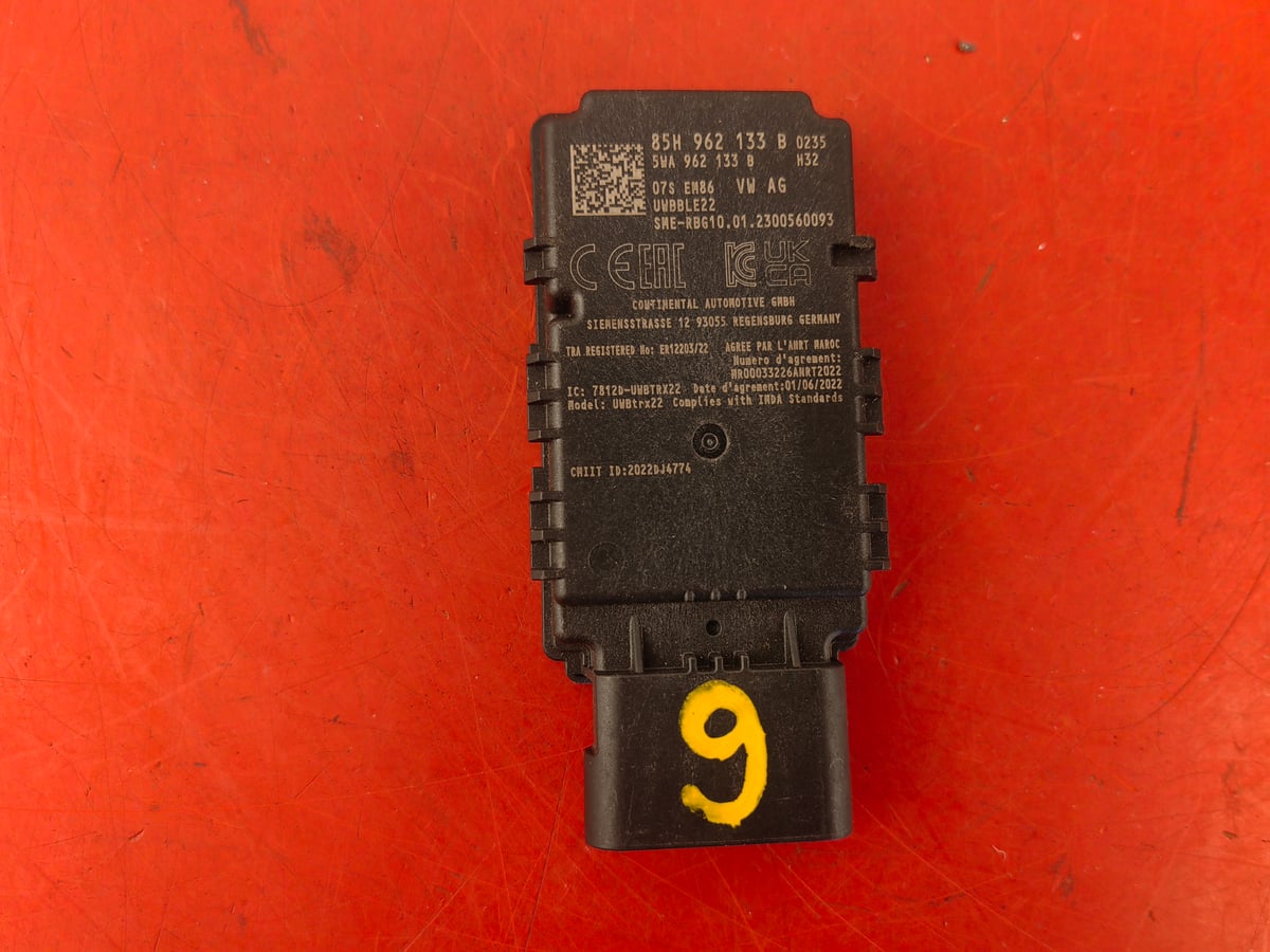 Volkswagen Golf VIII Wzmacniacz antenowy 85H962133B (9)