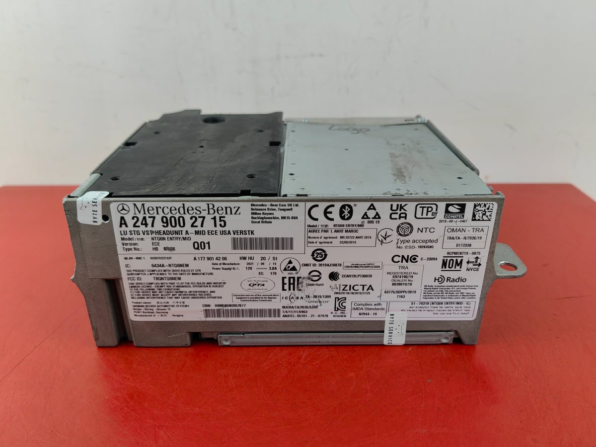 Mercedes-Benz Nawigacja Multimedia NTG6 MID ECE USA VERSTK A2479002715 Logo