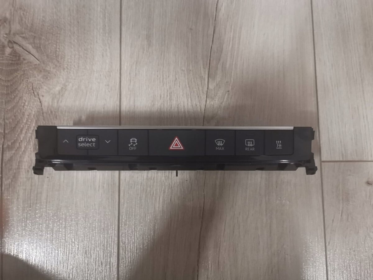 AUDI A8 D5 PANEL PRZEŁĄCZNIKÓW 4N0925301A