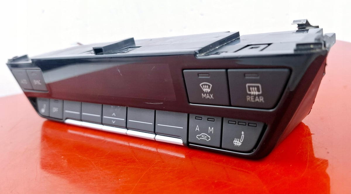 Audi Q4 E-Tron 89A Panel klimatyzacji 89A820043F