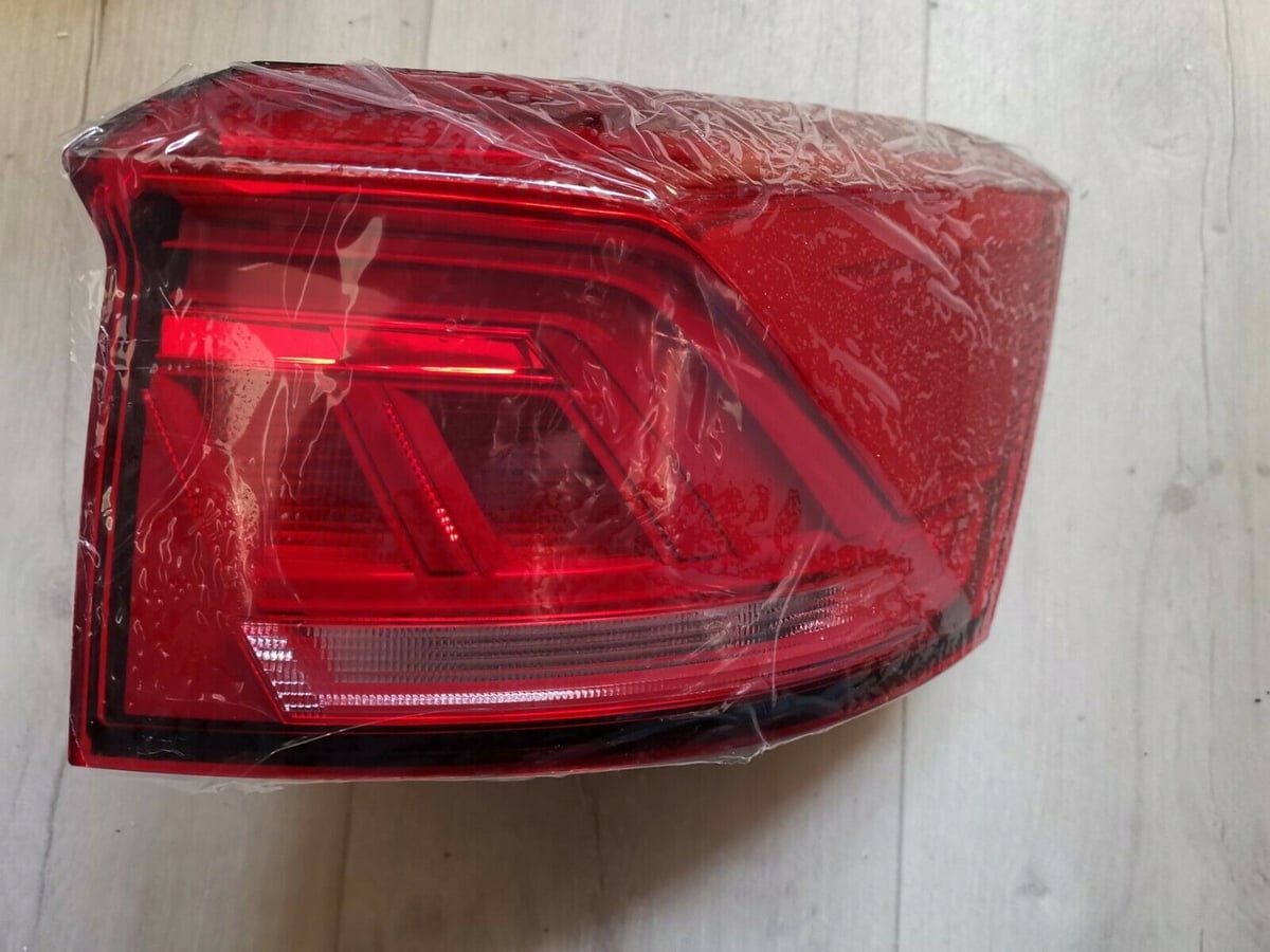 Lampa tył prawa VW T-roc 2GC945096B