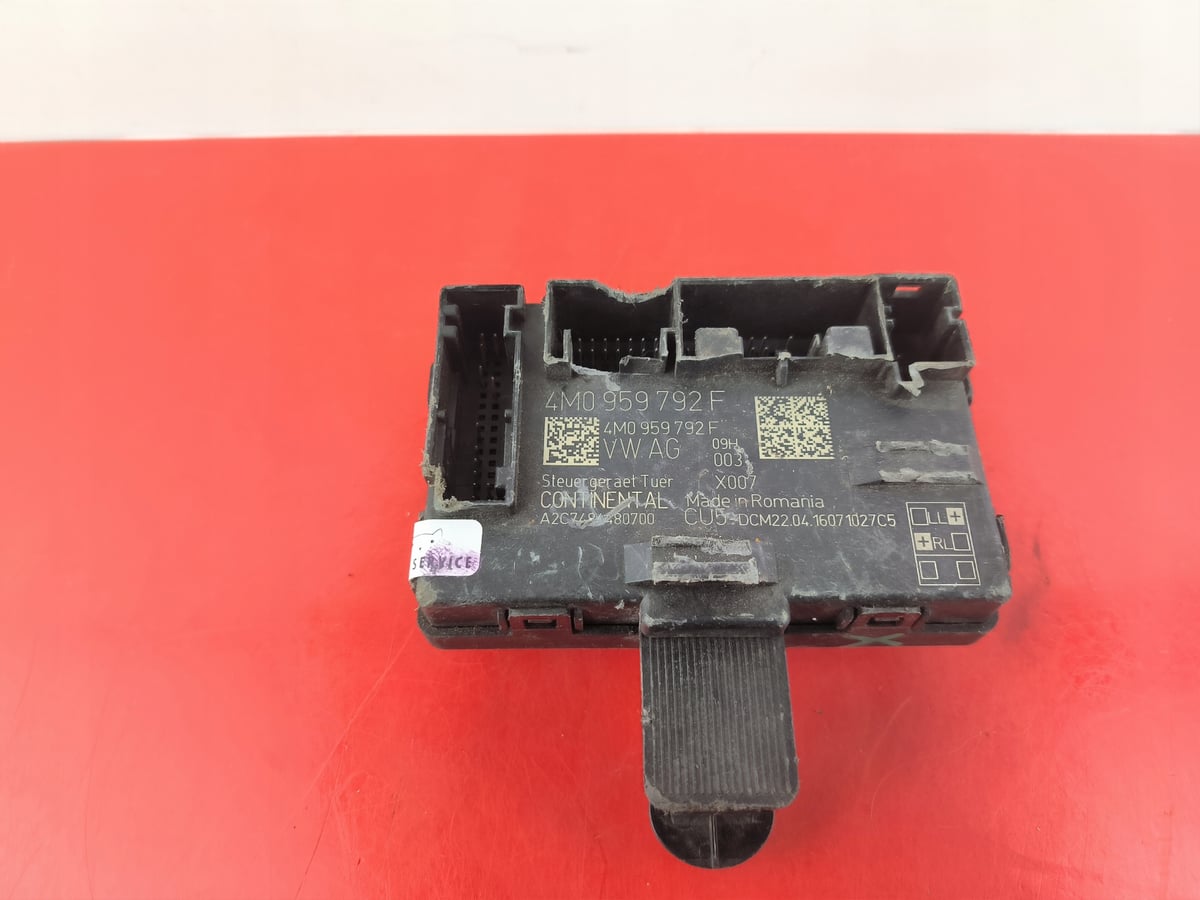 VW AG STEROWNIK MODUŁ DRZWI 4M0959792F