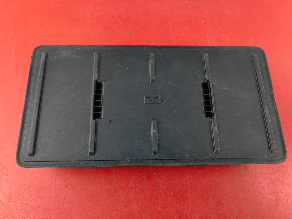 Audi A4 Ładowarka indukcyjna 85E035507 (1)