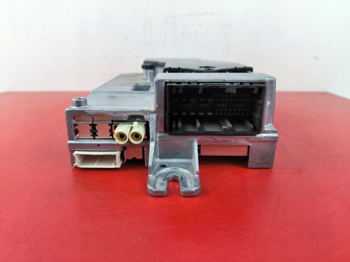 BMW i4 G26 Wzmacniacz audio Harman Becker 5B44D34 65125B44D34