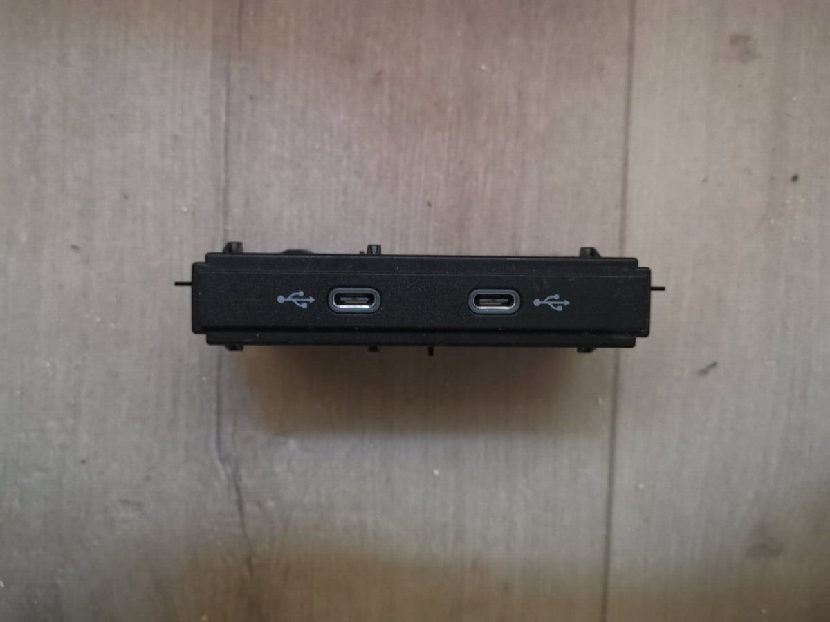 AUDI Q4 E-TRON MODUŁ ZŁĄCZ USB-C 89A035736