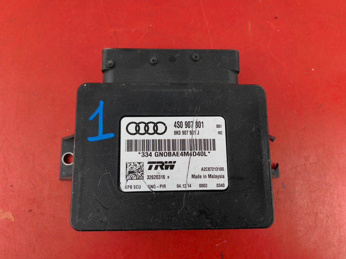Audi R8 Moduł/ sterownik hamulca ręcznego 4S0907801 (1)