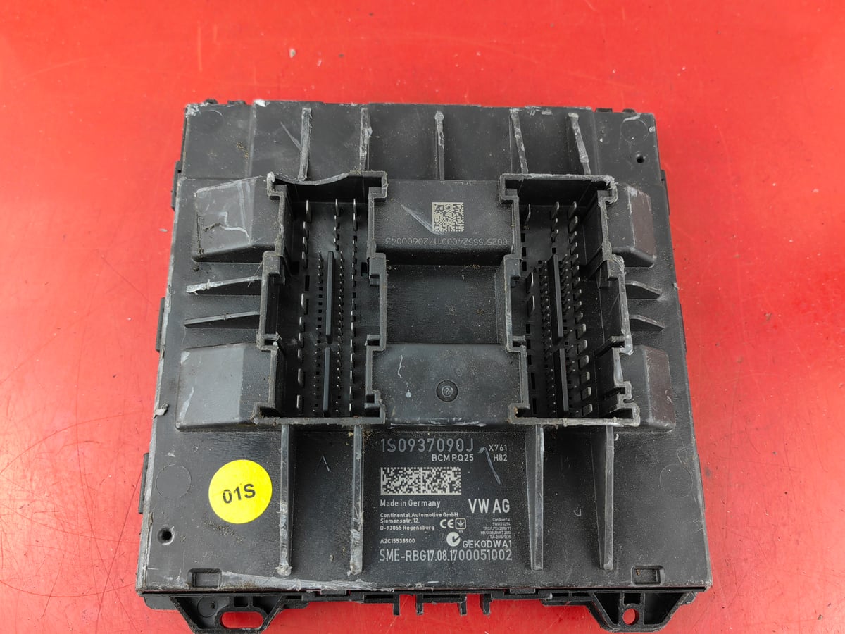 Volkswagen Up moduł sterujący BCM 1S0937090J