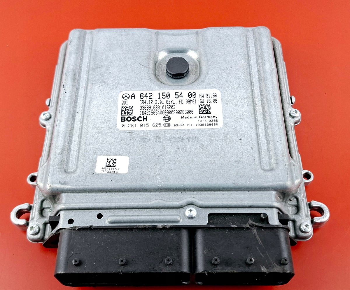 Mercedes-Benz W211 Moduł Sterownik silnika ECU A6421505400 0281015625 Nowy