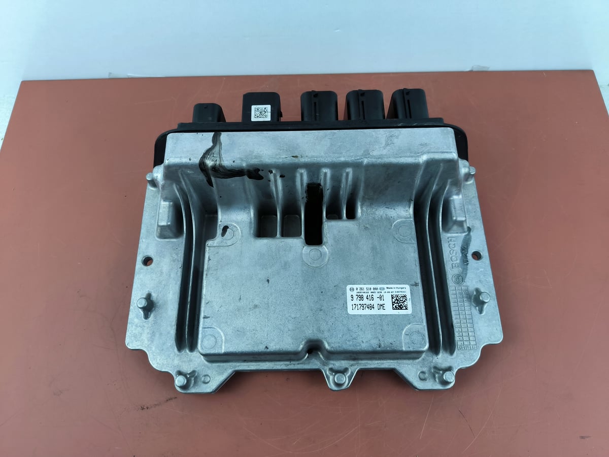 BMW F20 F21 Komputer silnika Sterownik DME 9798416