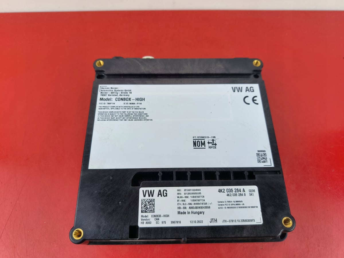 Audi OE Moduł / Sterownik wyzwania pomocy SOS CONBOX 4K2035284A