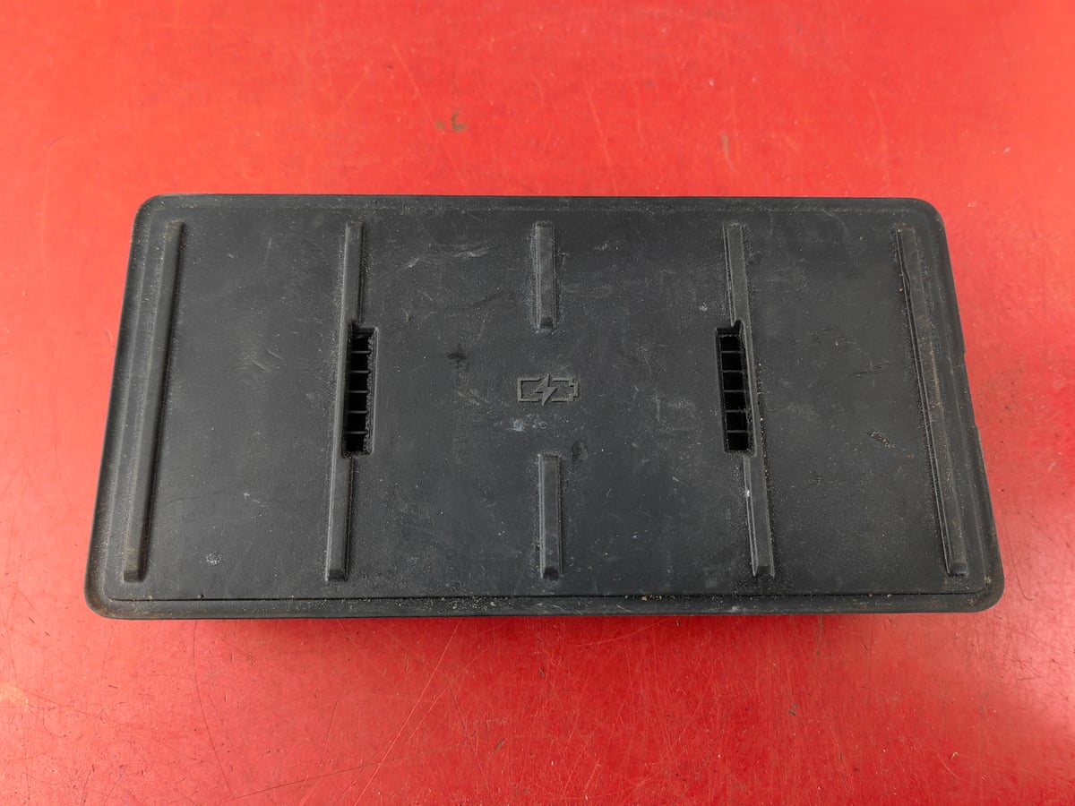 Audi A4 Ładowarka indukcyjna 85E035507 (4)