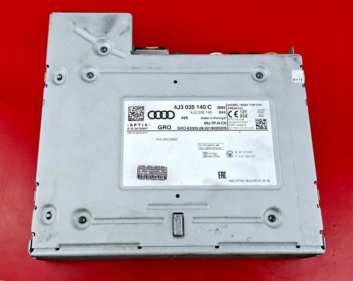 Audi E-TRON GT 4J3 Stacja multimedialna MIB3 TOP CN1 Premium 4J3035140C