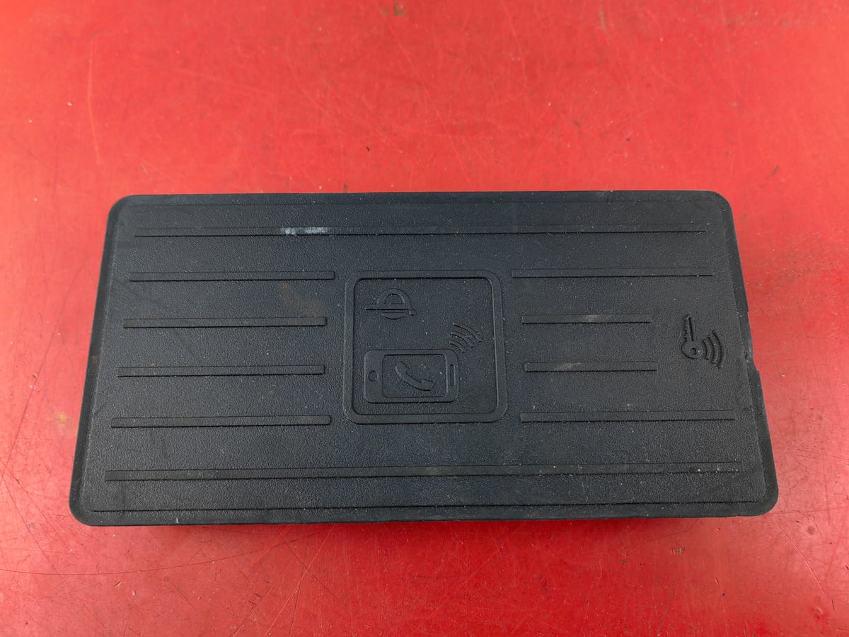 Audi A6 Ładowarka indukcyjna 4K0035502B (11)