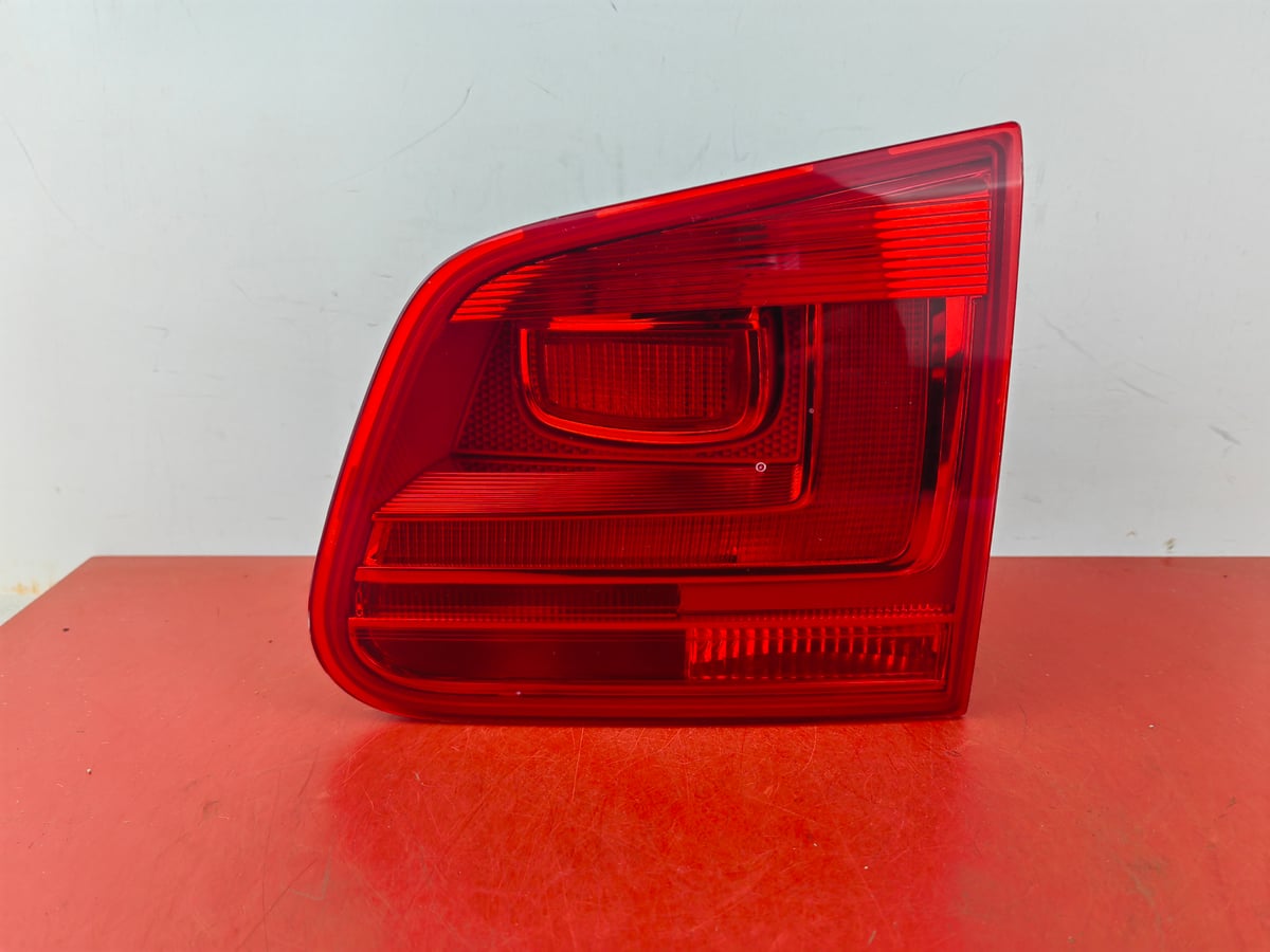 VW Volkswagen Tiguan 5N Lampa tylna Prawa 5N0945094H