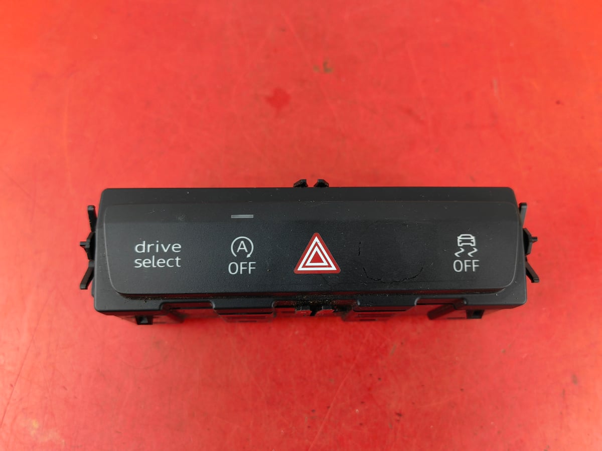 Audi Q4 Włącznik świateł awaryjnych 85E925301C (1)