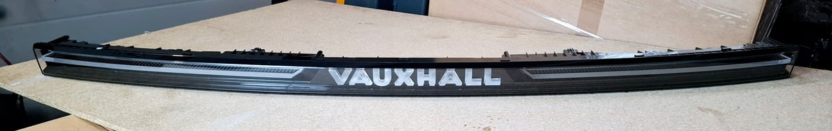 OPEL VAUXHALL Grandland 2024 Lampa blenda Tył 2S3016904-03 AC 9852807780