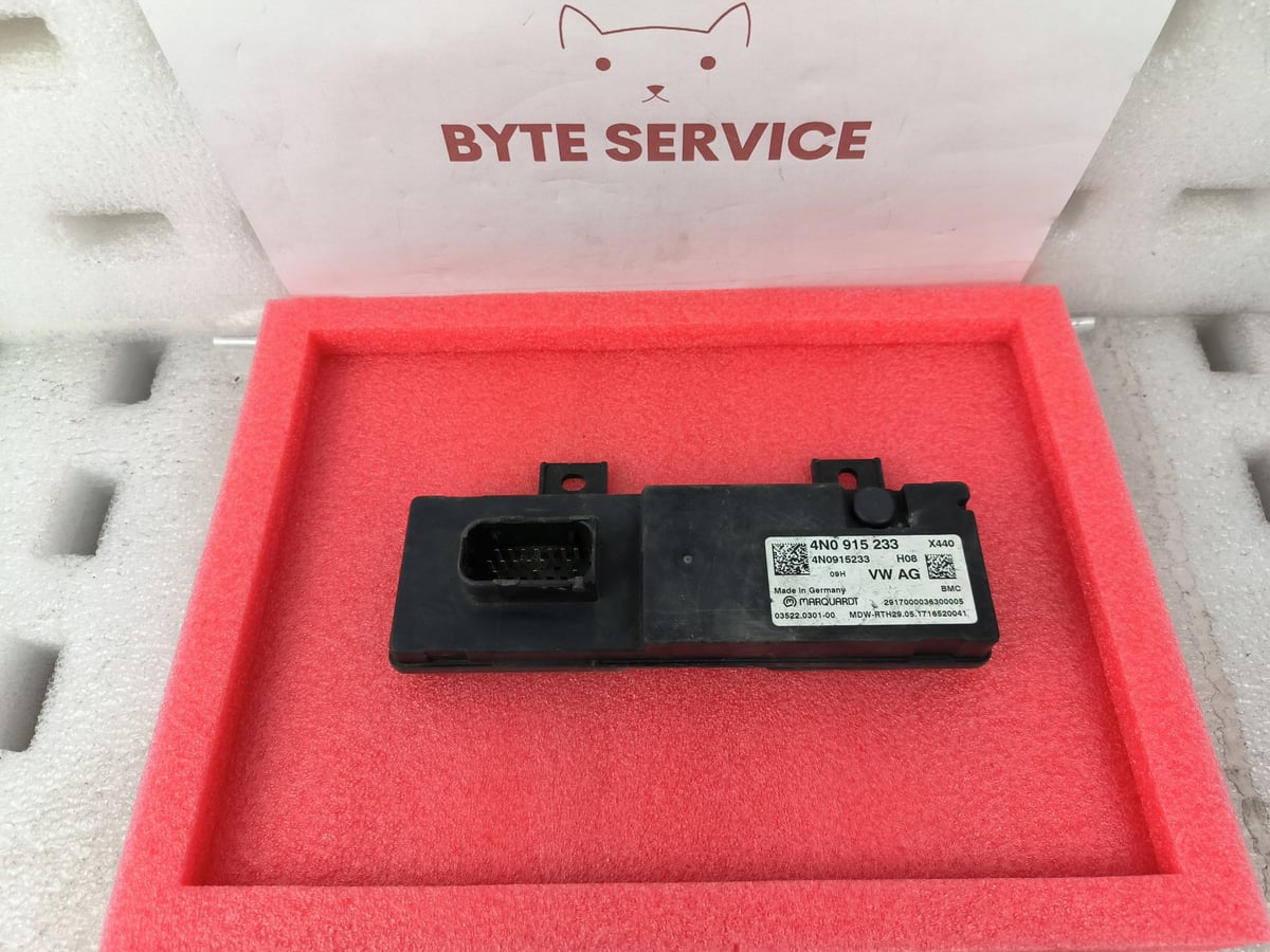 AUDI A8 S8 D5 MODUŁ STEROWANIA ŁADOWANIA AKUMULATORA 4N0915233