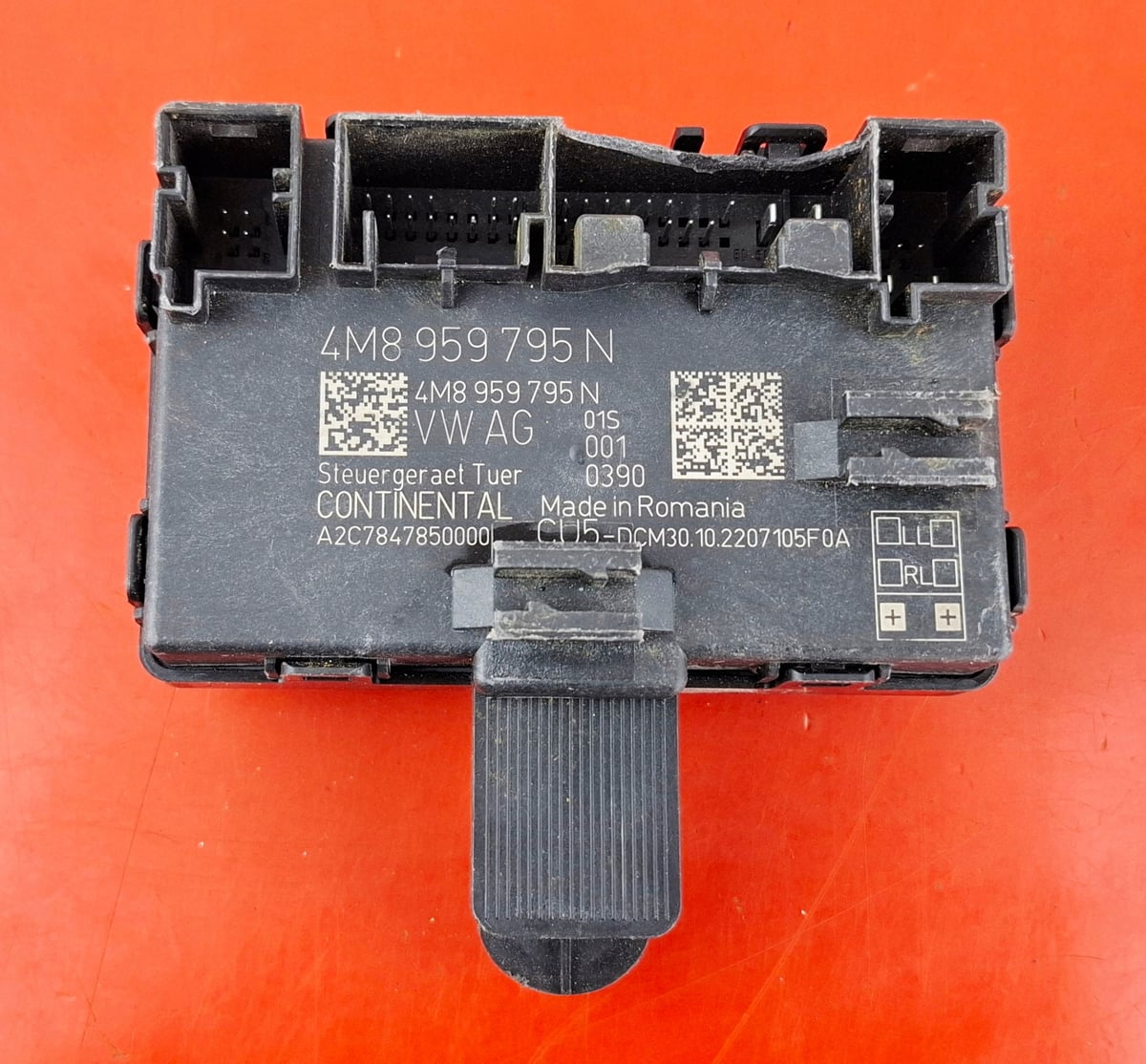 Audi A4 B9 Moduł sterownik drzwi 4M8959795N
