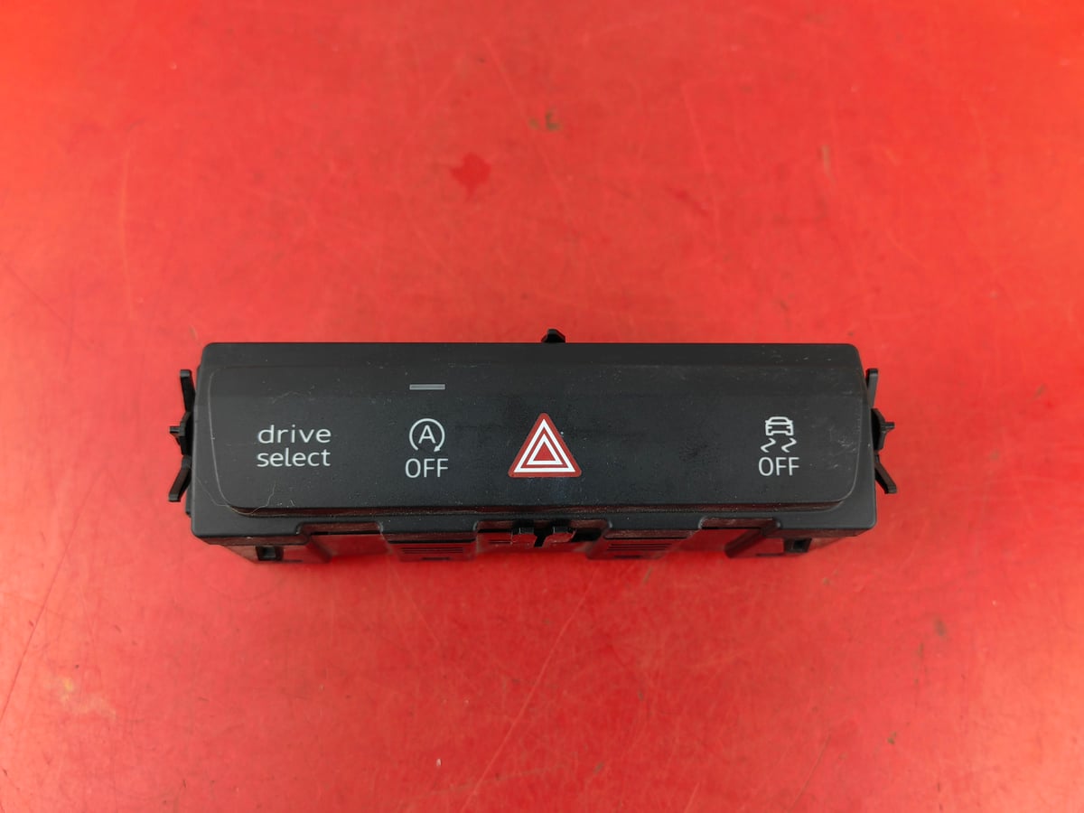 Audi Q4 Włącznik świateł awaryjnych 85E925301C (4)