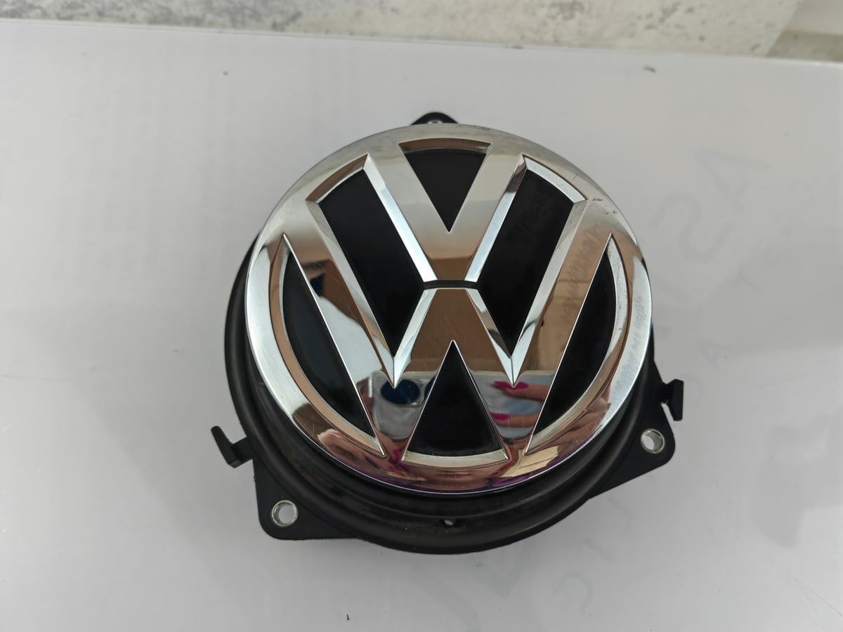 Volkswagen Golf VII Klamka bagażnika 5G9827469J