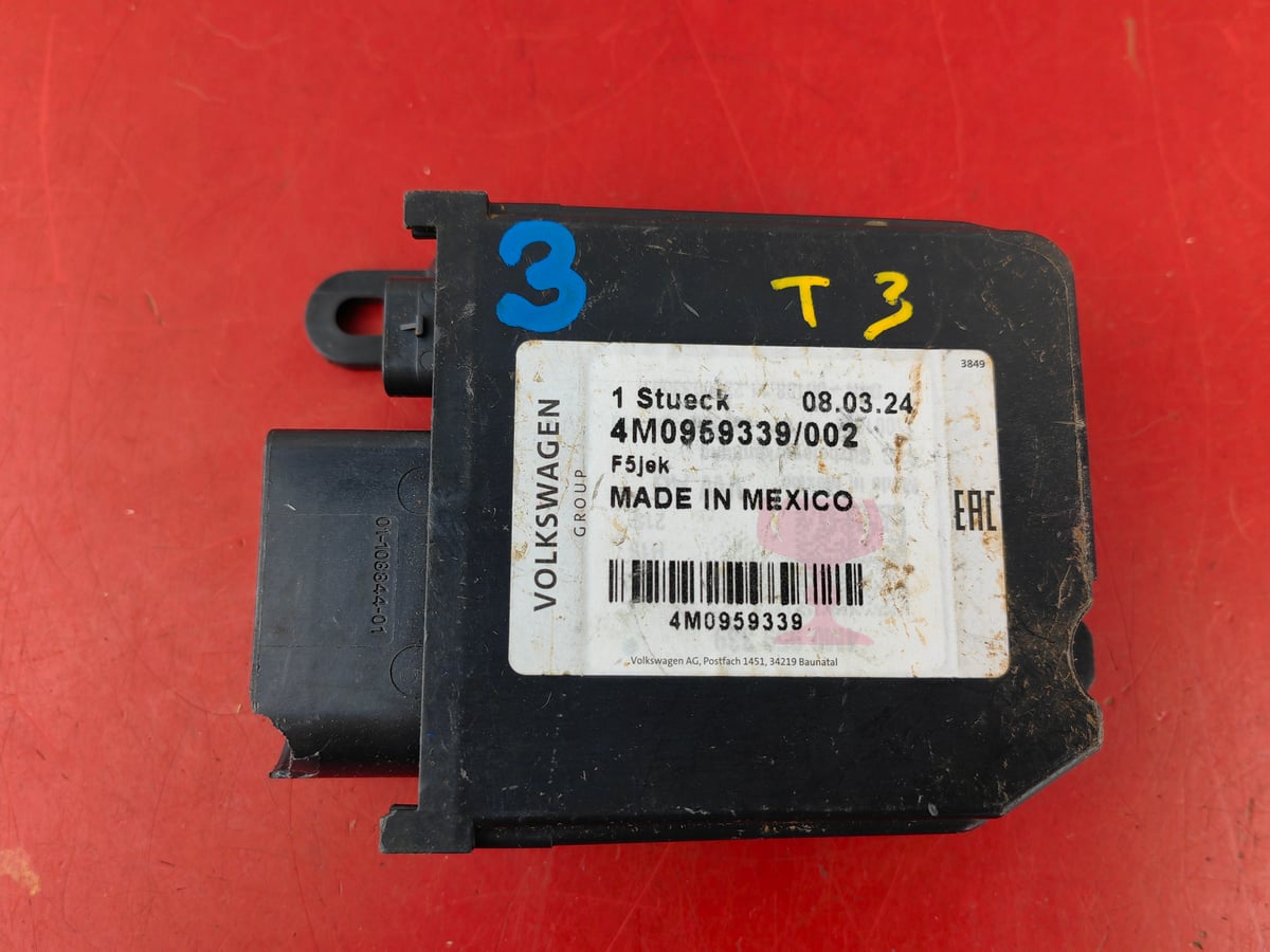 Audi Moduł sterownik fotela 4M0959339 (3)