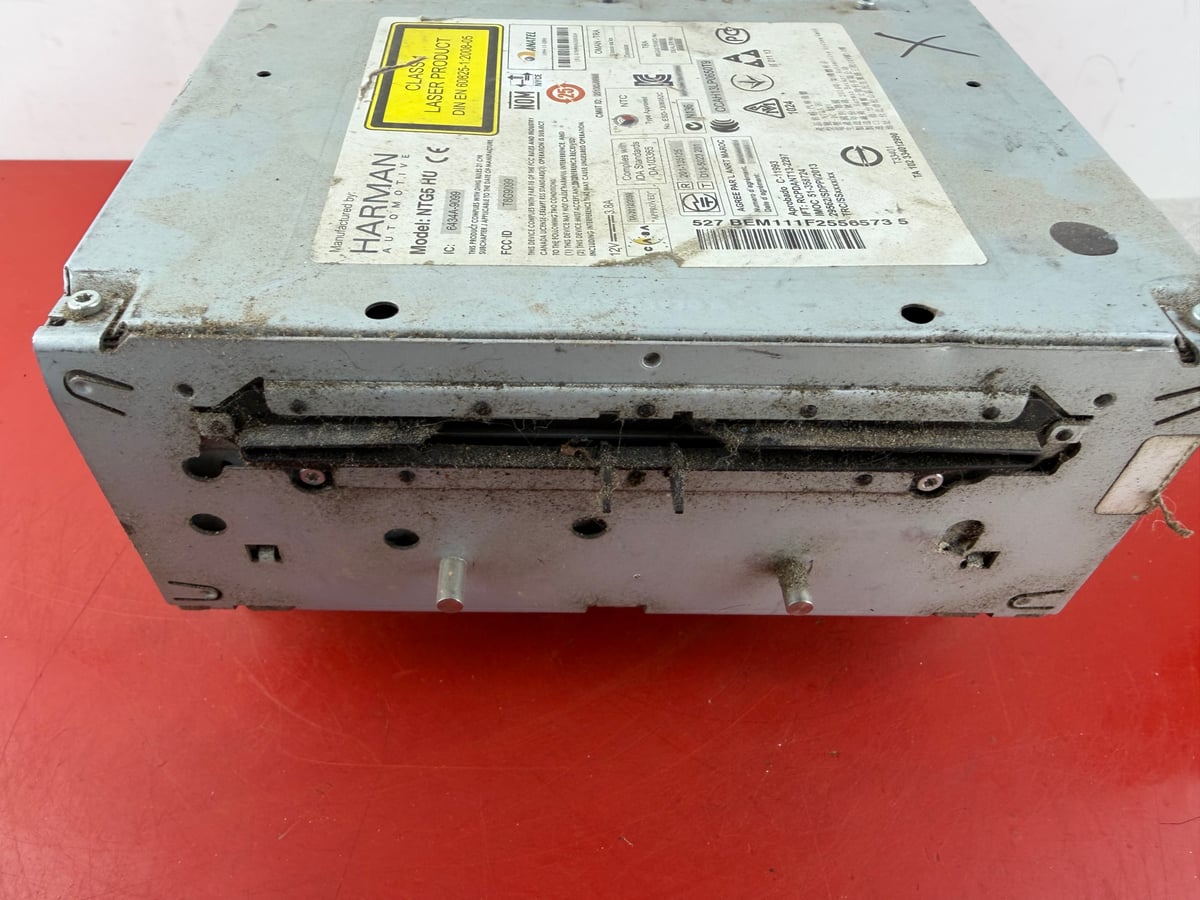 Mercedes-Benz W205 Stacja multimedialna NTG5 HARMAN A2059007723 Uszkodzony