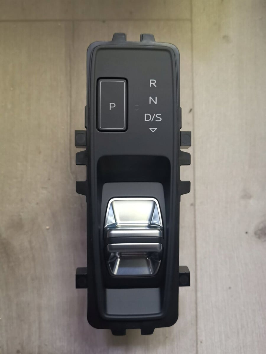 PRZEŁĄCZNIK WYBIERAK AUDI 8Y0713059D