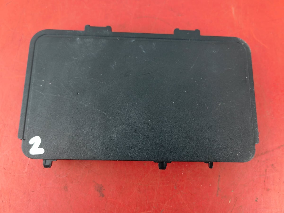 Volkswagen Ładowarka indukcyjna 3G0980611 (2)